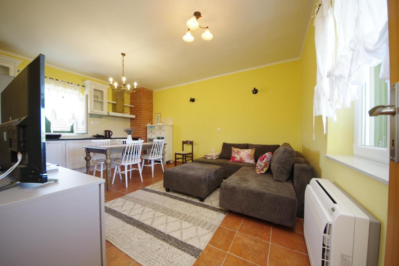 Apartman Marija Posedarje Exterior foto
